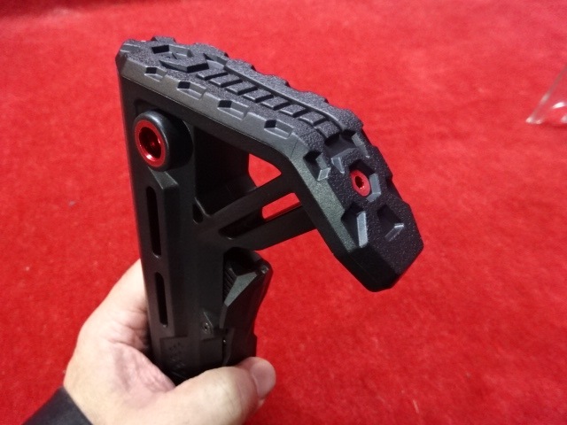 STRIKE INDUSTRIES タイプ VIPER MOD-01 BUTT STOCK BK レッドQDホール