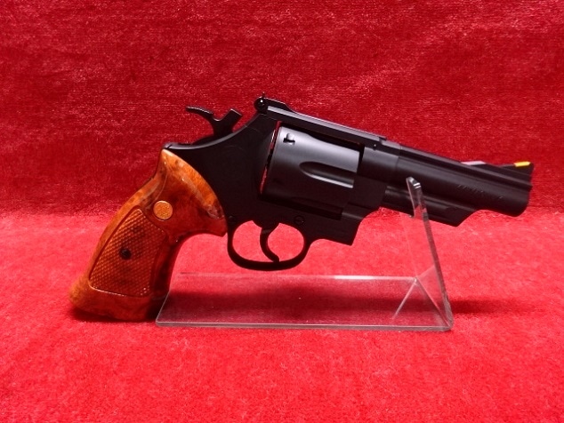 【新品未使用】 クラウン製 ガスリボルバー M29 4インチ クラウン S&W M29 4インチ 18歳以上用 ガスリボルバー | リボルバー