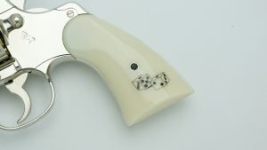 タナカコルトパイソン Rモデル2.5inスネークアイズニッケルフィニッシュ タナカモデルガン コルト・パイソン スネーク・アイズ 2.5インチ