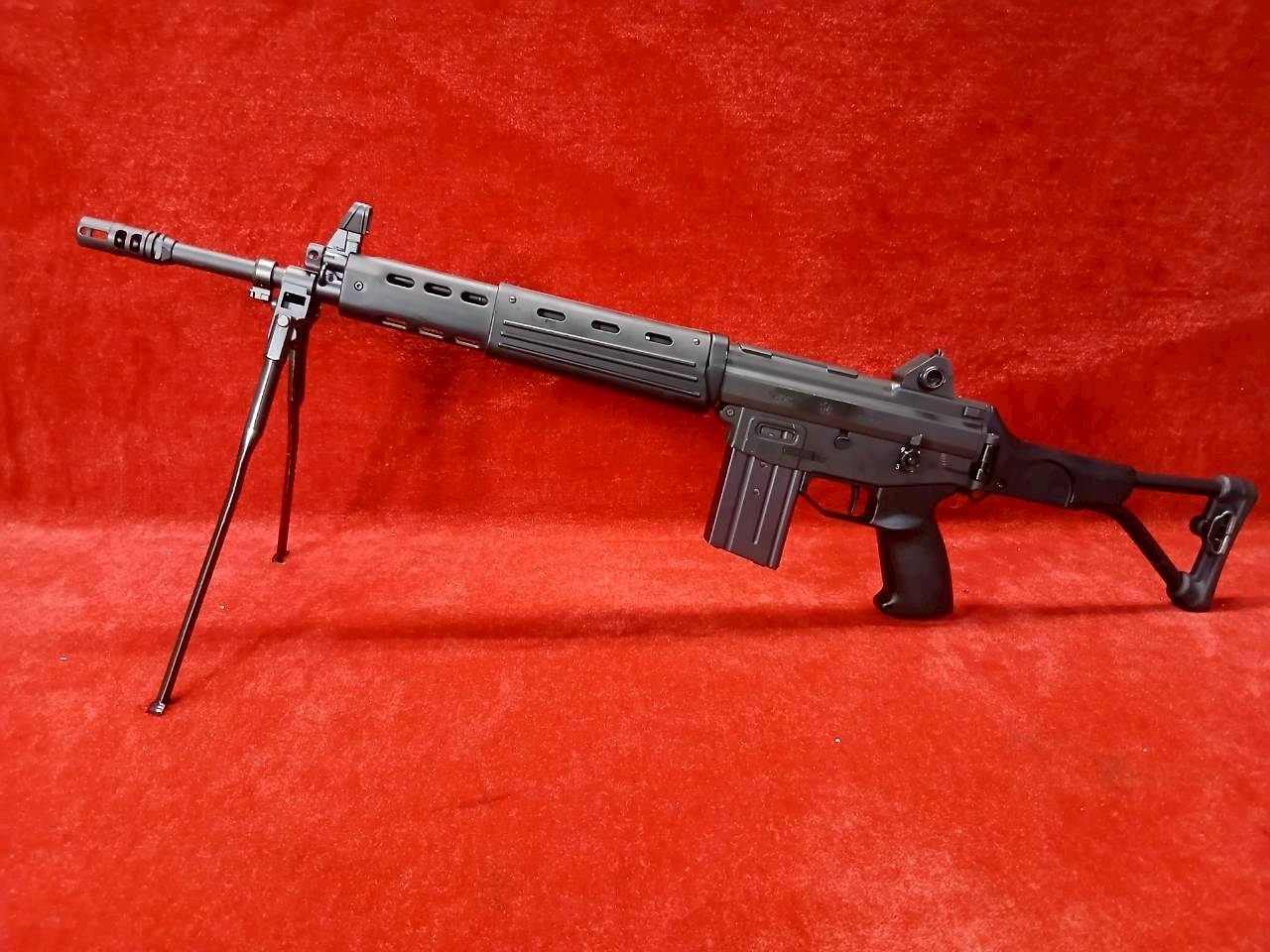 カ*ロ様 【値下げ半額スタート】ほぼ新品 89式小銃折曲銃床型ガスブローバックマ 上物中古品】東京マルイ ガスブローバックライフル 89式小銃 折