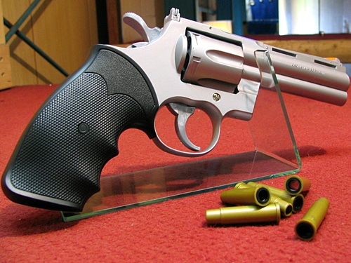 クラウンモデル・コルト パイソン .357マグナム 4インチ