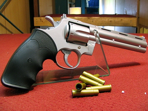 コルトパイソン .357マグナム ステンレスモデル 6インチ コルトパイソン.357マグナム 6インチ ステンレスモデル - BB