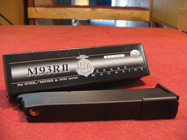 KSC M93R2 HW system7　+　スペアマガジン KSC M93R2 HW system7 + スペアマガジン KSC M93R2 HW system7 +