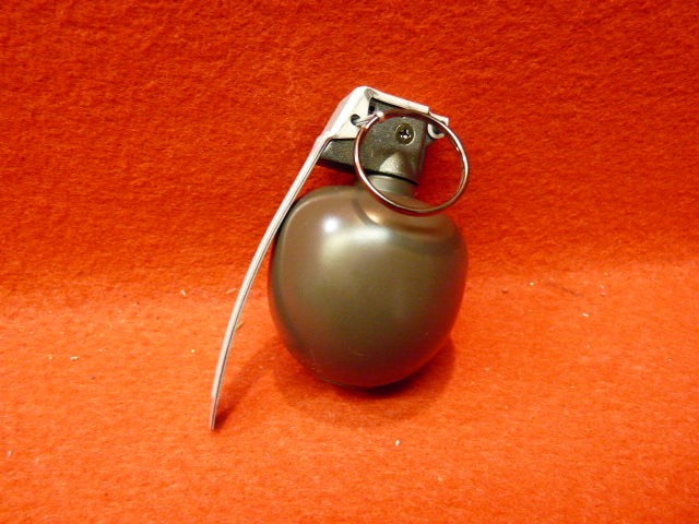 発火式M67ハンドグレネードモデル サバゲー | 40mmカート・ハンド