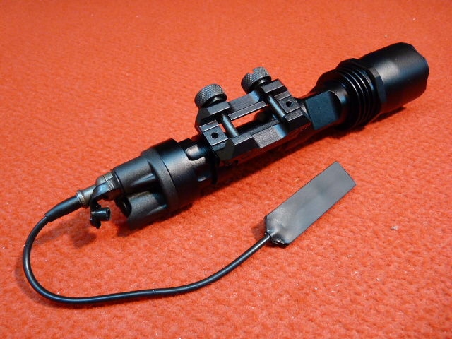 最終値下げ 実物 レア surefire M961 ウェポンライト