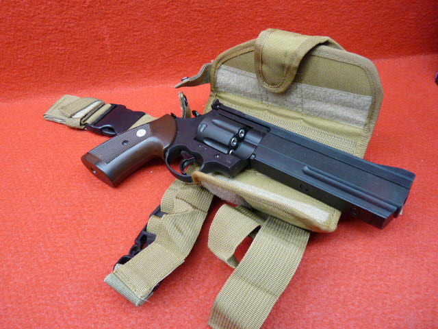 トルネードホルスター（レッグ＆ヒップ 収納スペース可変型