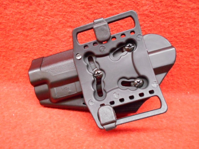 モケイパドック】 ブラックホークCQCタイプ・SERPAホルスター・P226