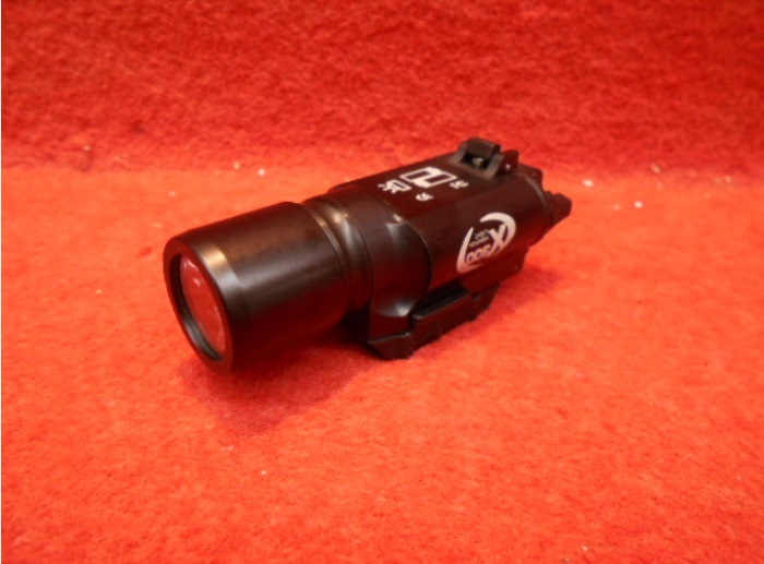 SUREFIRE X300タイプLEDウェポンライト BK/DE(260) ライト 総合エアガンショップ モケイパドック