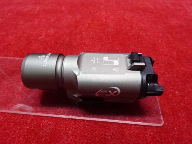 ��Ź������5��OFF�����ݥ��SUREFIRE X300������LED�����ݥ�饤�� BK/DE(260)
