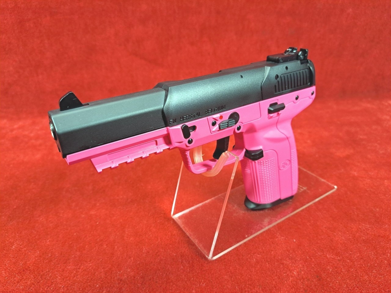�ޥ륷�� FN Five-seveN 6mmBB CO2�֥����Хå� ��﫥ԥ��ȥ� VER.2 SHOCK PINK