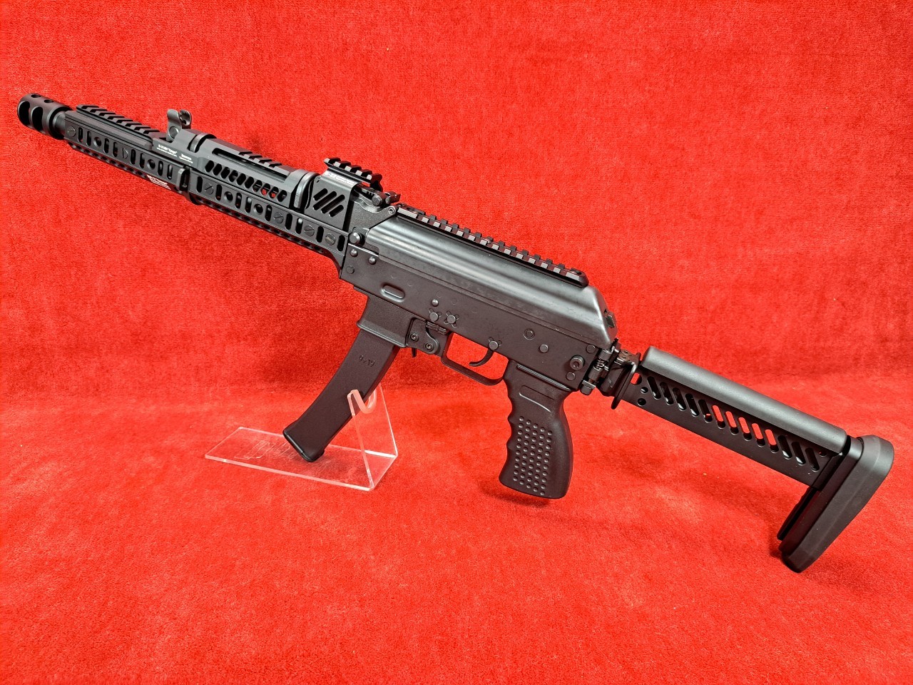 Arcturus 18�аʾ�����ư���� PP-19 Vityaz �����ӥ� PE���ǥ������ PERUN��� �����������饹