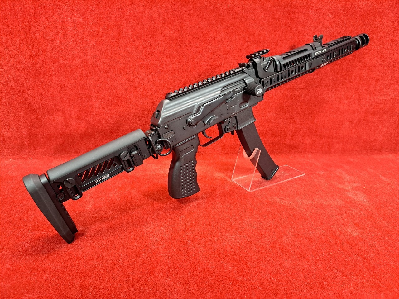 Arcturus 18�аʾ�����ư���� PP-19 Vityaz �����ӥ� PE���ǥ������ PERUN��� �����������饹