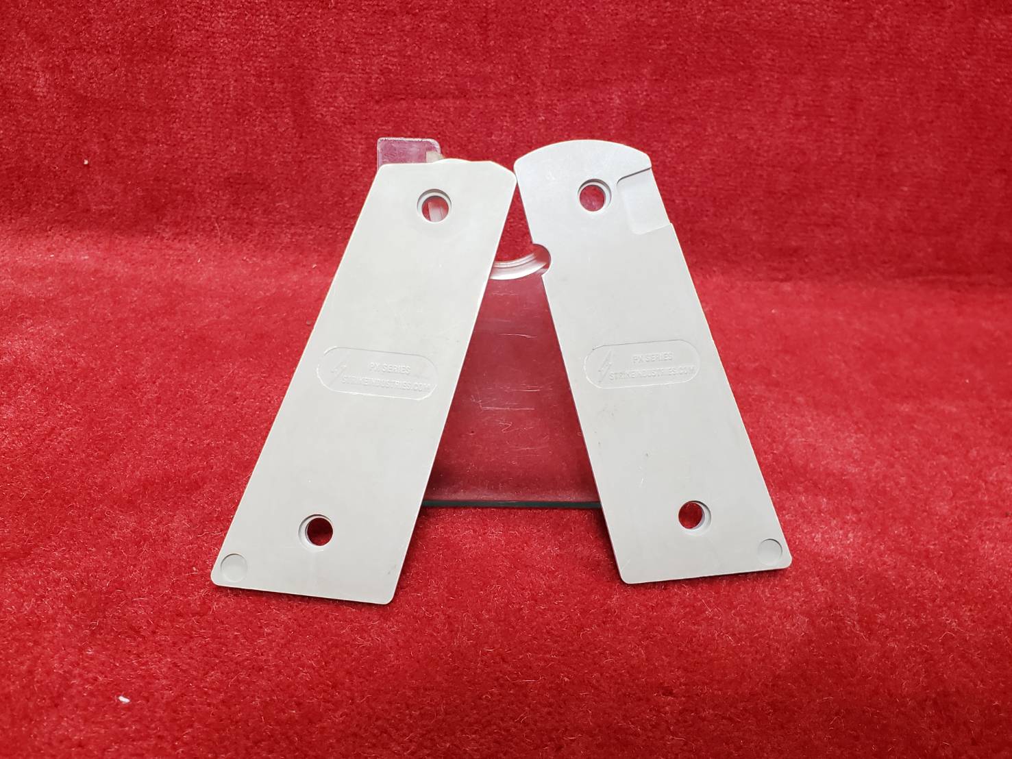 Strike Industries 1911 ����å� PX-10-BMC USA FLAG ���ߥ������ù� WHITE ���ȥ饤����������ȥ꡼��