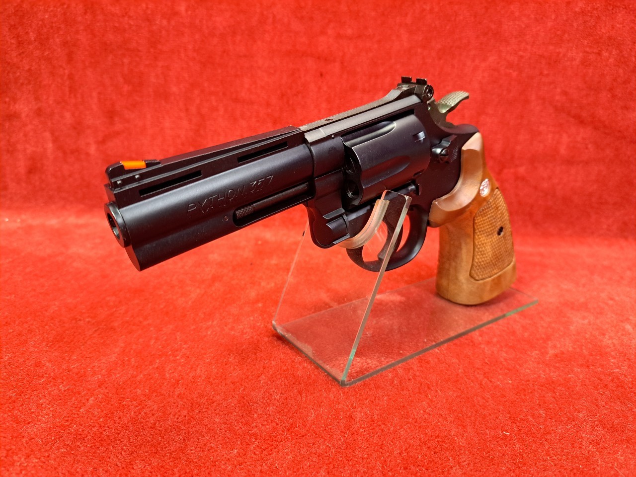 HWS ���Ź��������2024 ���ޥ����� 4����� �֥롼�֥�å���HW �����С��������������Υץ饹���å�����å�����