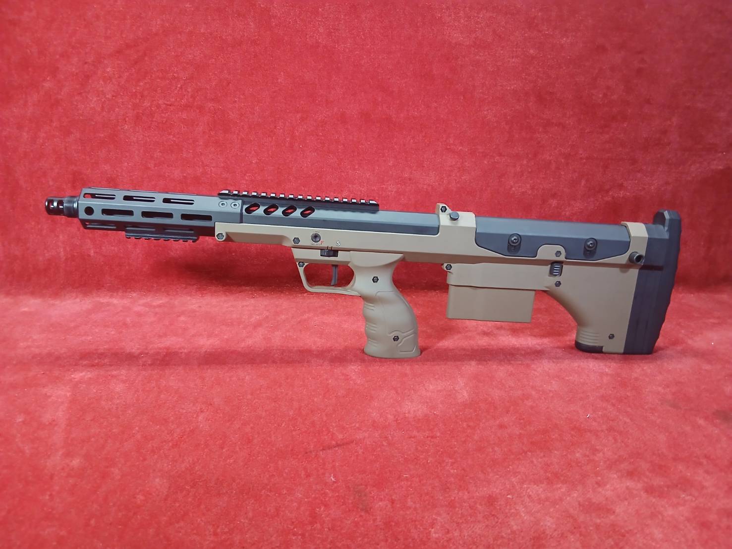 �ھ�ʪ����ʡ�Silverback Desert Tech SRS A2 �֥�ѥå׼� �ܥ�ȥ��������饤�ե�