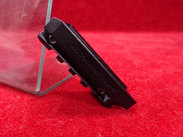 ����ޥ륤�����֥����Хå��ϥ�ɥ��� H&K USP