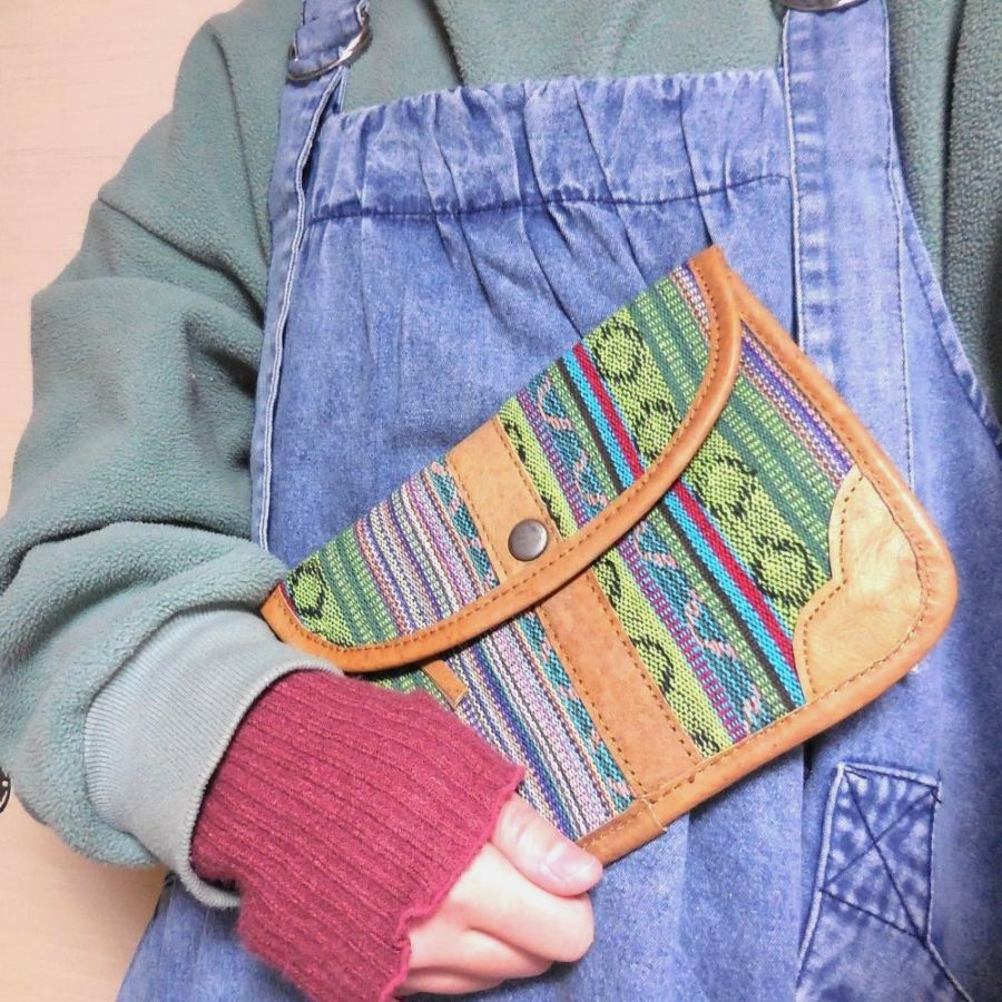 レザーとゲリのウォレットポーチ