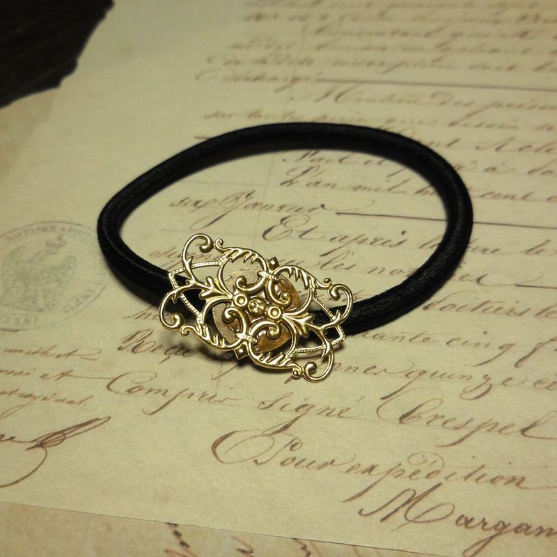 Gold Hair Tie Accessory ヘアゴム