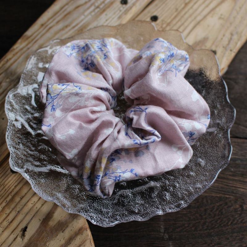 Muted color Flowers Chouchou