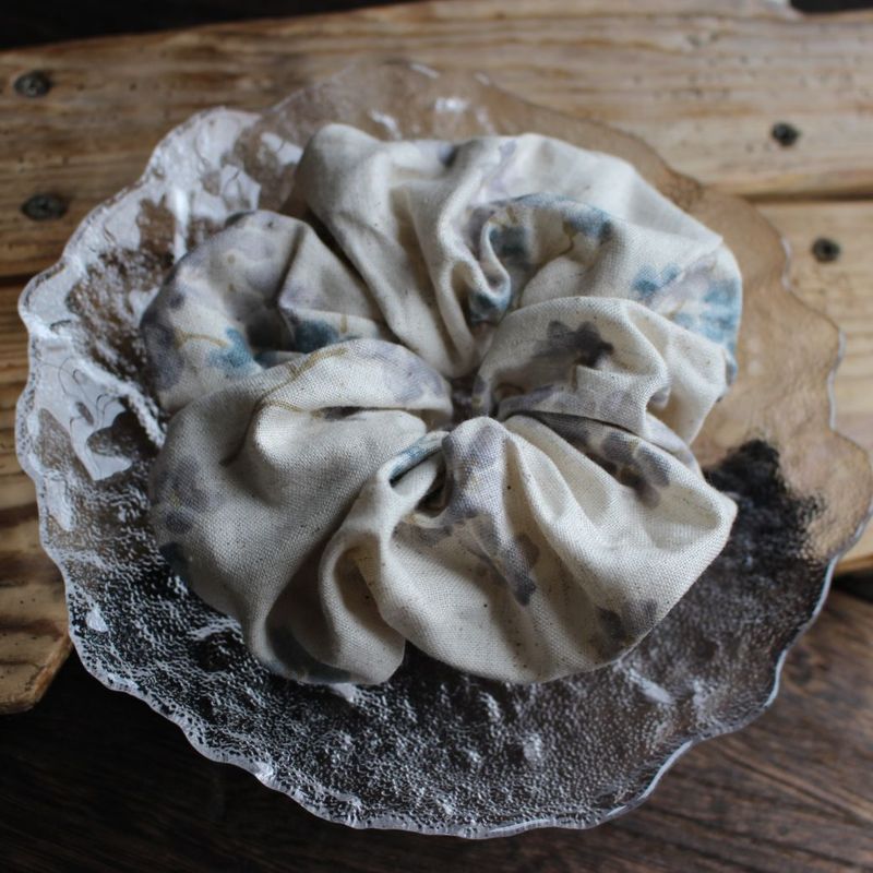 Muted color Flowers Chouchou