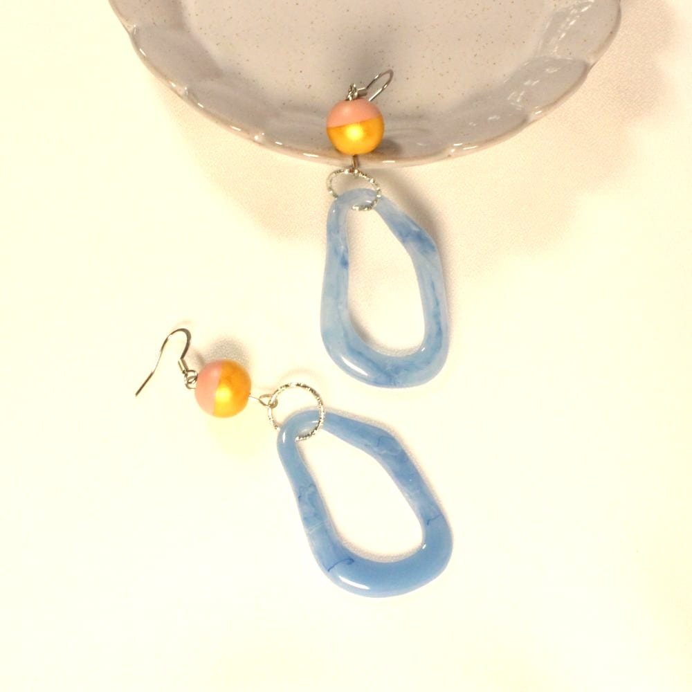 Distorted Hook-type Earrings