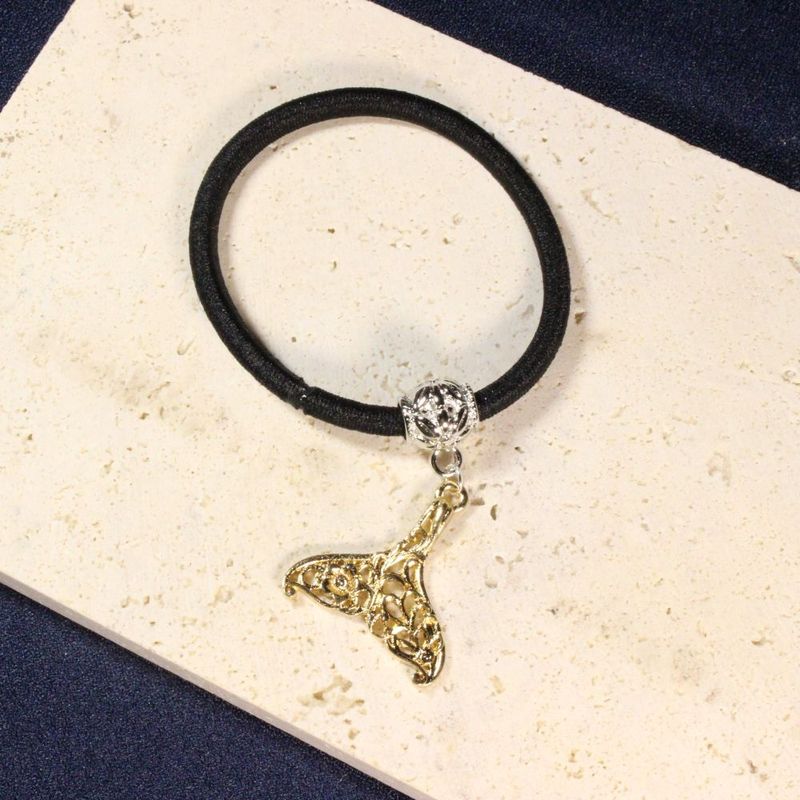 Whale Tail Hair Tie