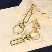 Asymmetrical Gold Chain Clip-on Earrings　