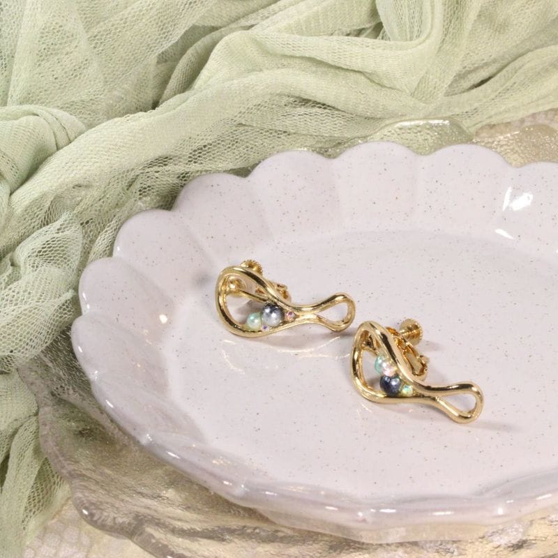 Gourd-shaped Clip-on Earrings　