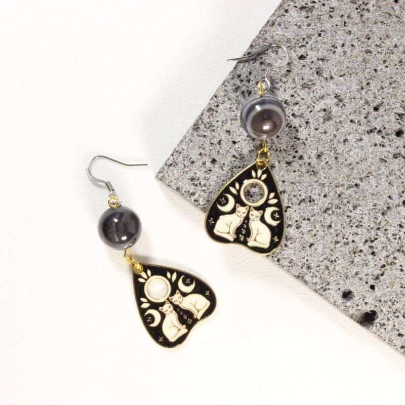 Eye Agate Earrings with Cats Charms