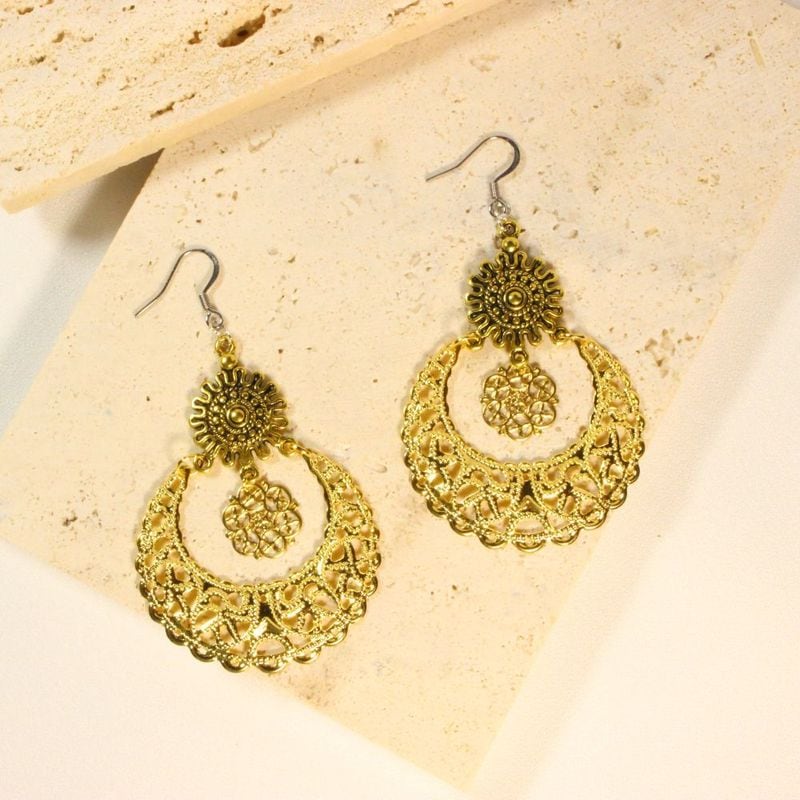 Openwork Earrings for pierced ears