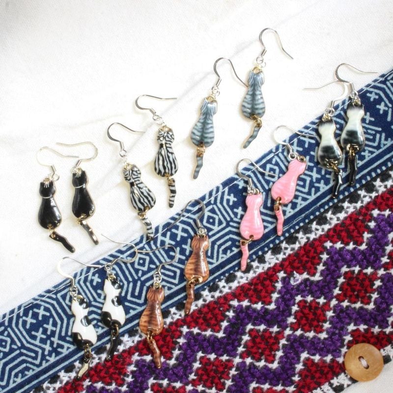Cats Earrings with a dangling tail