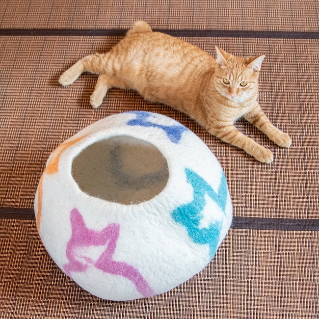 ネパールフェルトの猫ちぐら　ねこ