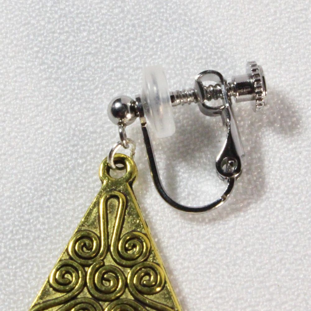 Shell Clip-on Earrings　