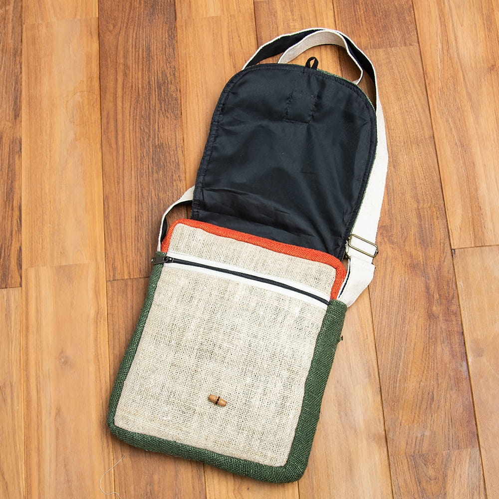 Natural Hump Shoulder Bag