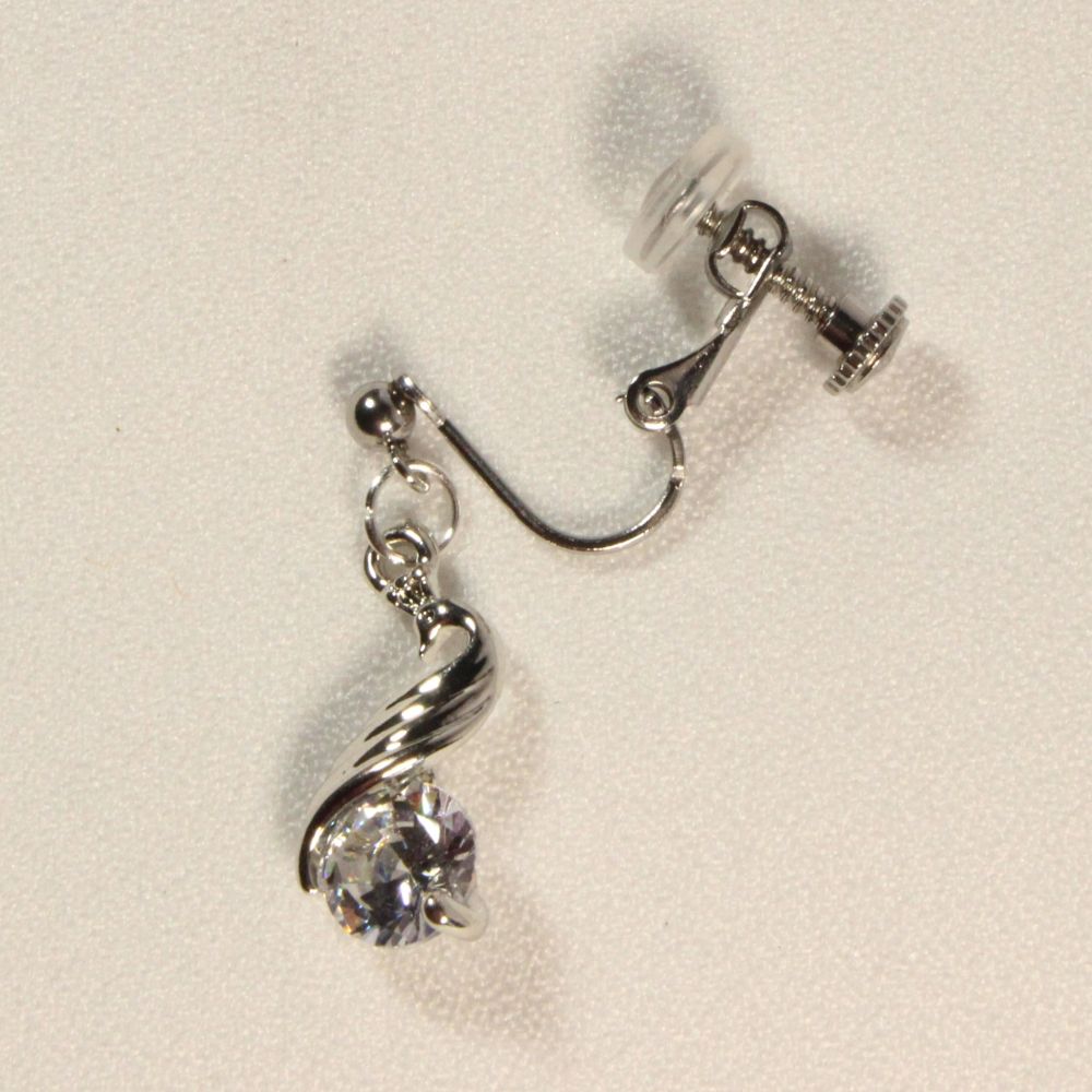 Swan Lake Clip-on Earrings　