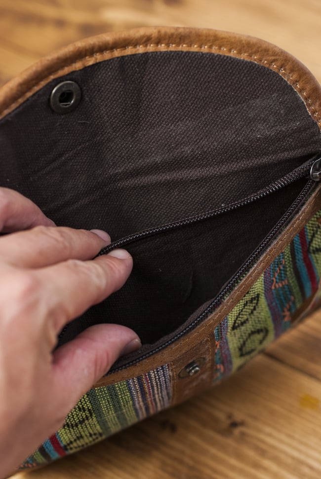 レザーとゲリのウォレットポーチ