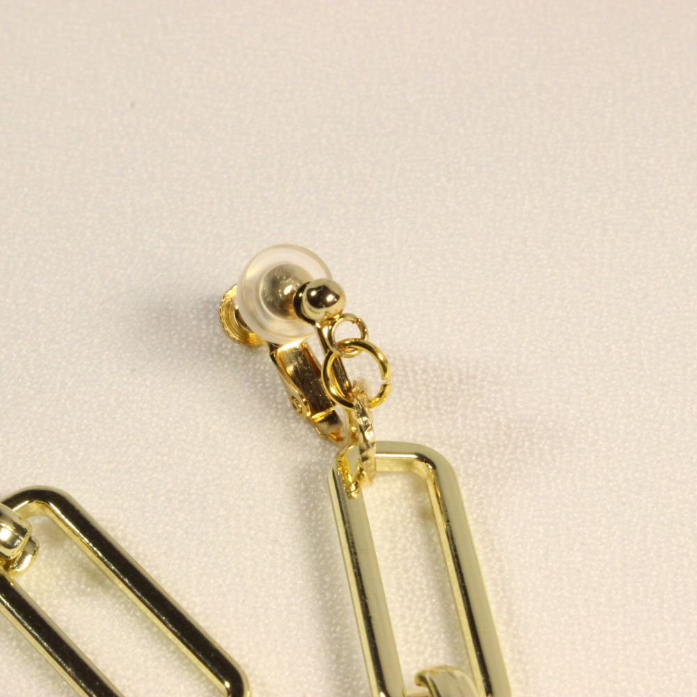 Asymmetrical Gold Chain Clip-on Earrings　
