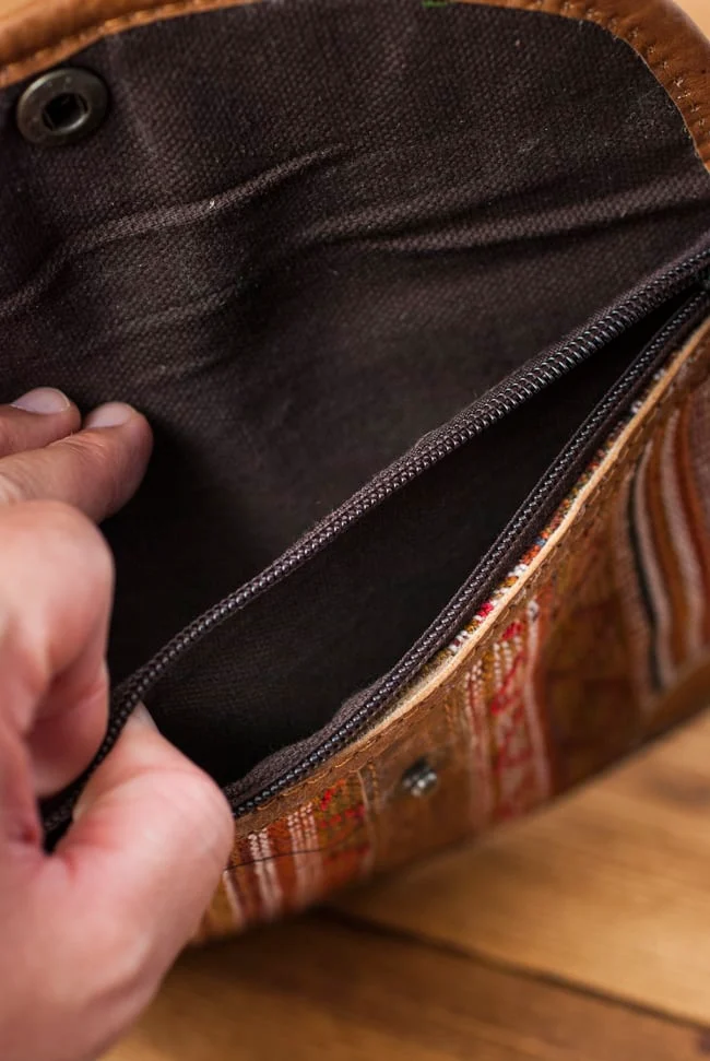 レザーとゲリのウォレットポーチ