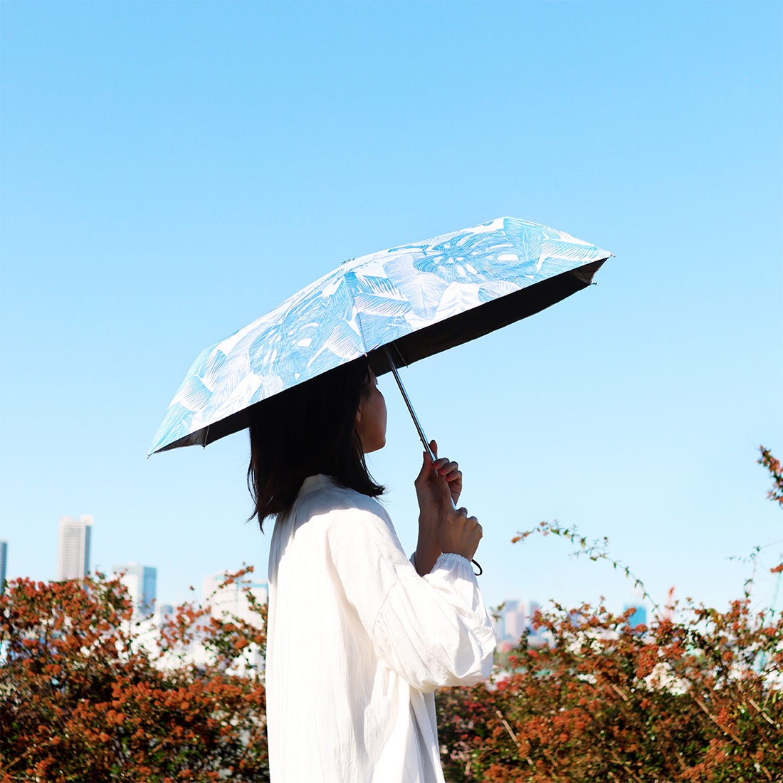 Hawaiian-style print Folding Umbrellas for both sunny and rainy days