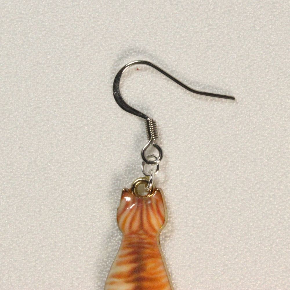 Cats Earrings with a dangling tail