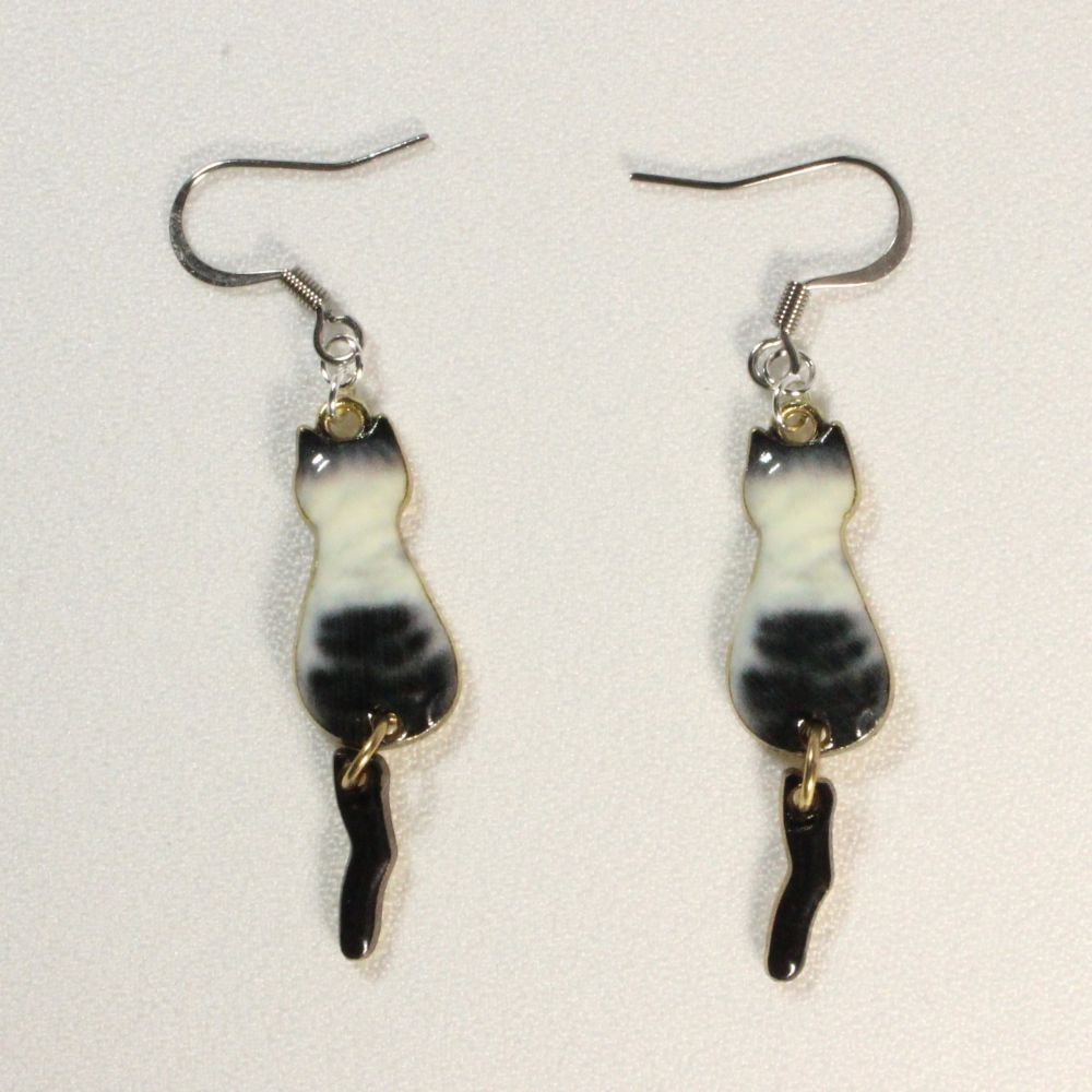 Cats Earrings with a dangling tail