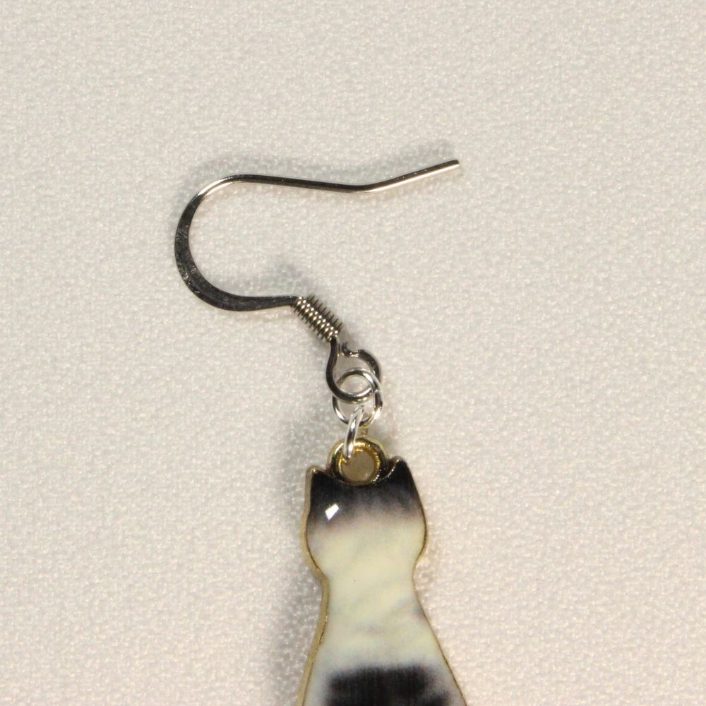 Cats Earrings with a dangling tail