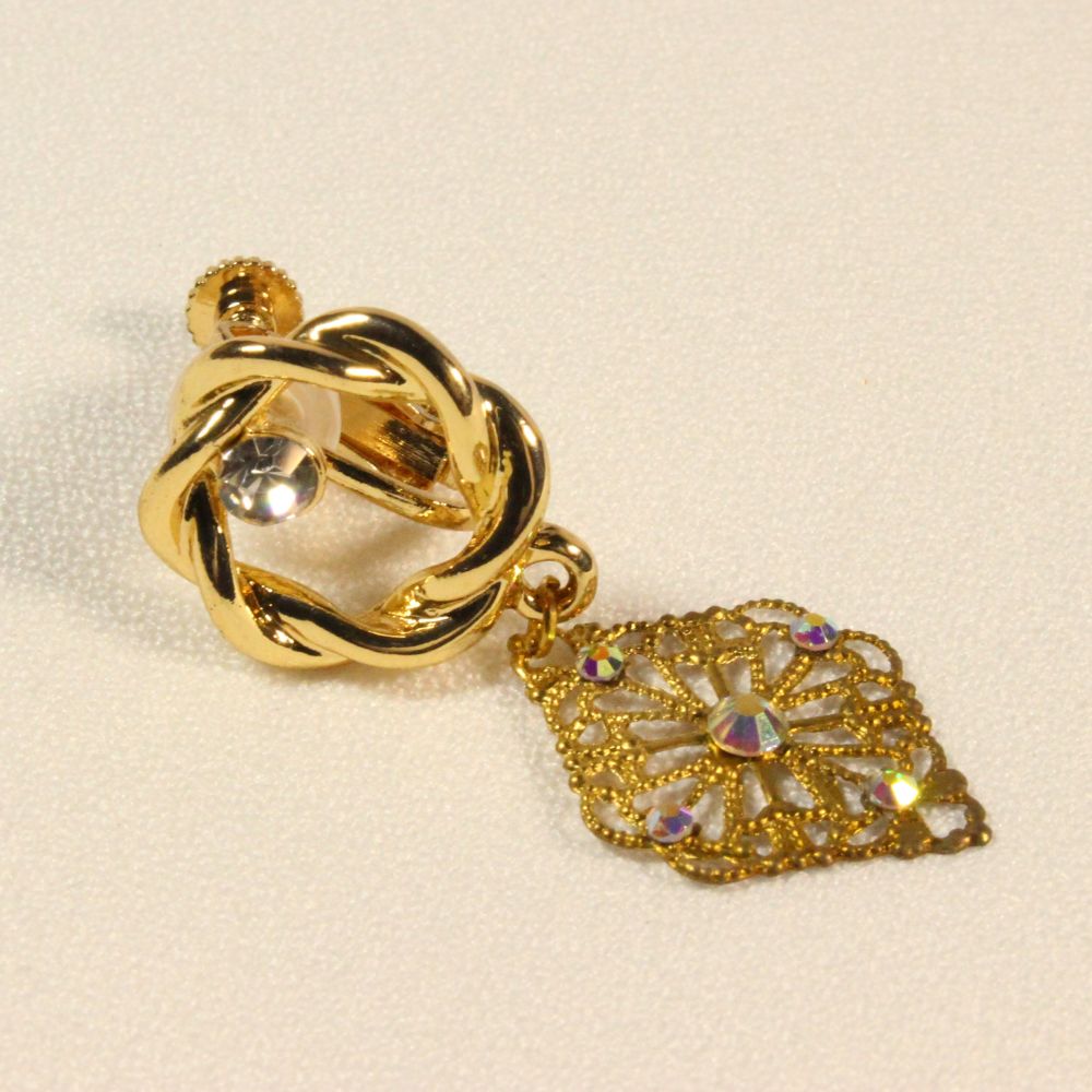 Openwork Clip-on Earrings　