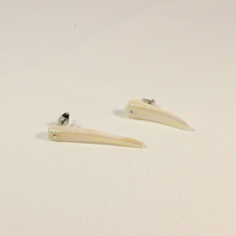 Gothic Shell Earrings for pierced ears