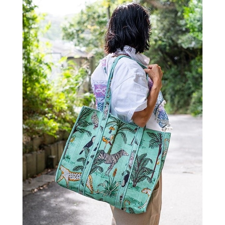 India Animals Tote bag