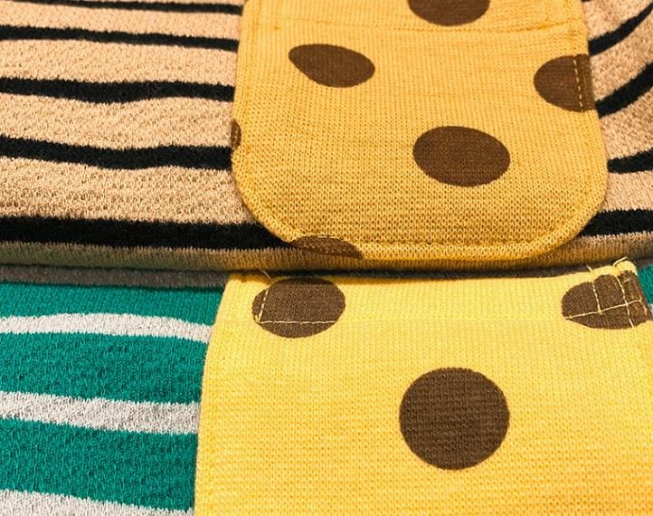  キッズサイズ　ボーダーとドットのカラフルロンT 柔らかい素材長袖Ｔシャツ(110cm 120cm)メール便可40