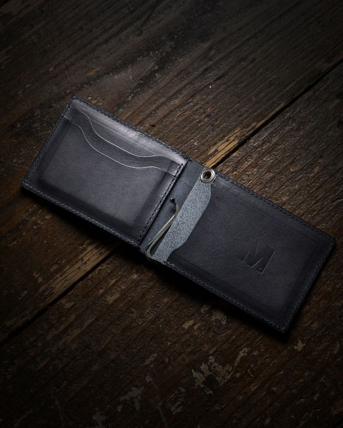 M / star cut out money clip