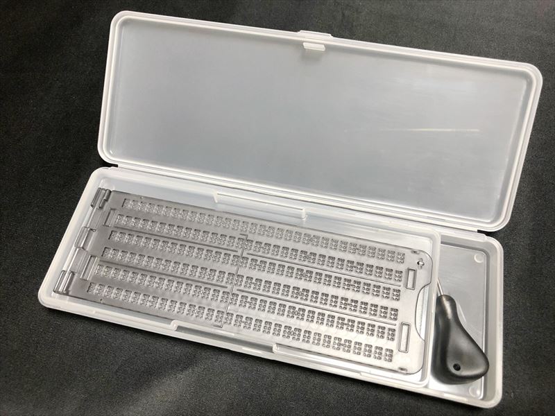 点字器 点字用紙 プラスチック製 視覚障害者 6行32マス 点字 小型
