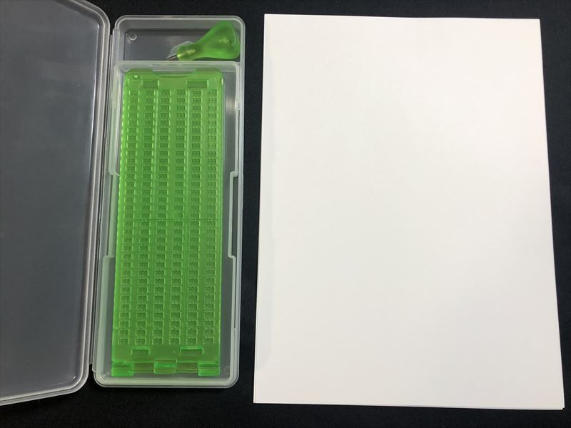 点字器 緑 点字用紙 10枚 プラスチック製 視覚障害者 6行32