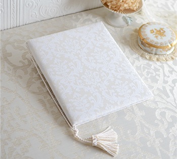 Damask White＆Ivory（ダマスク・ホワイト＆アイボリー) 結婚証明書